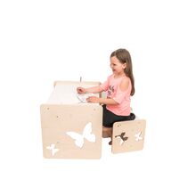 Set Montessori masa si doua scaune cu fluturasi, 7Toys